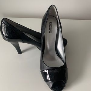 Kenneth Cole Patent open toe High Heels